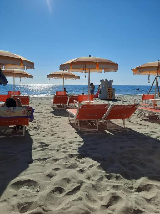 Apartamento Bilocale A 15 Min Da Alassio E Albenga Ranzo-Borgo Exterior foto