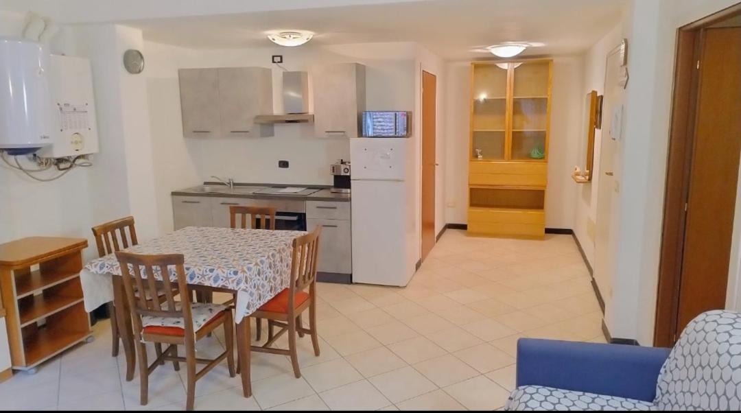 Apartamento Bilocale A 15 Min Da Alassio E Albenga Ranzo-Borgo Exterior foto